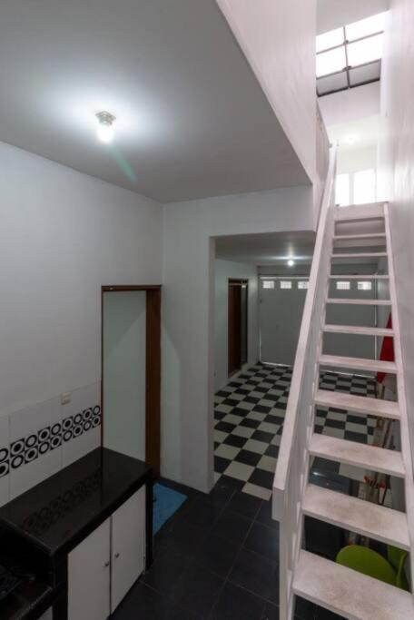 Spacious, White-Villa Belgareti @Kiara Condong 万隆 外观 照片