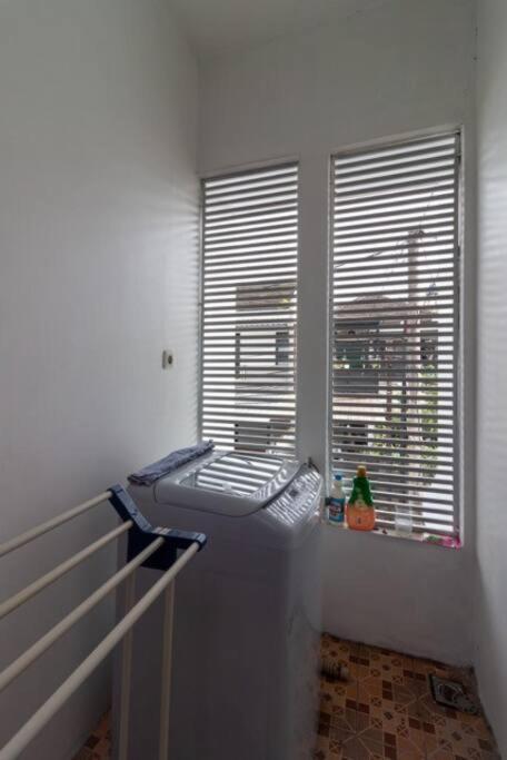 Spacious, White-Villa Belgareti @Kiara Condong 万隆 外观 照片