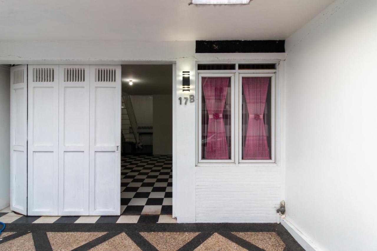 Spacious, White-Villa Belgareti @Kiara Condong 万隆 外观 照片