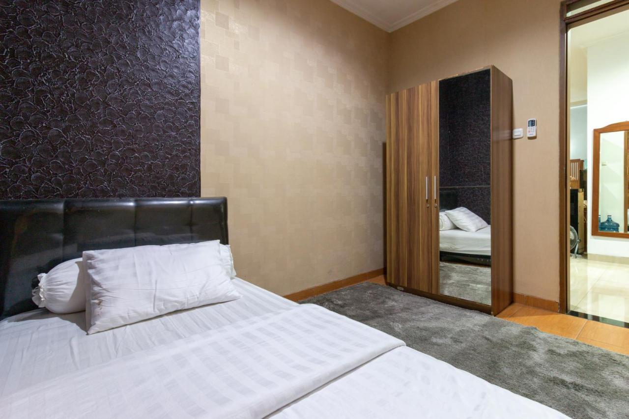 Spacious, White-Villa Belgareti @Kiara Condong 万隆 外观 照片